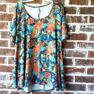 Lularoe Perfect tee, size XL, cute site with fit n flare style, $3 add on